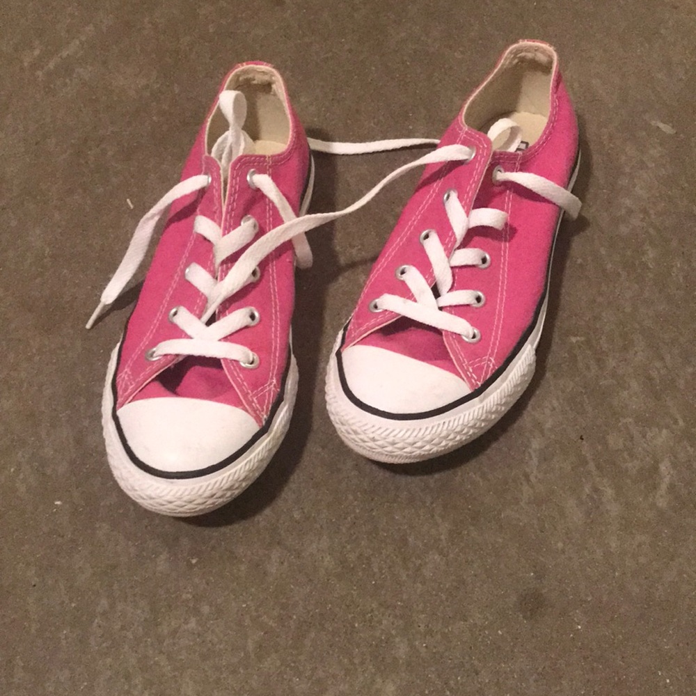 Pink converse